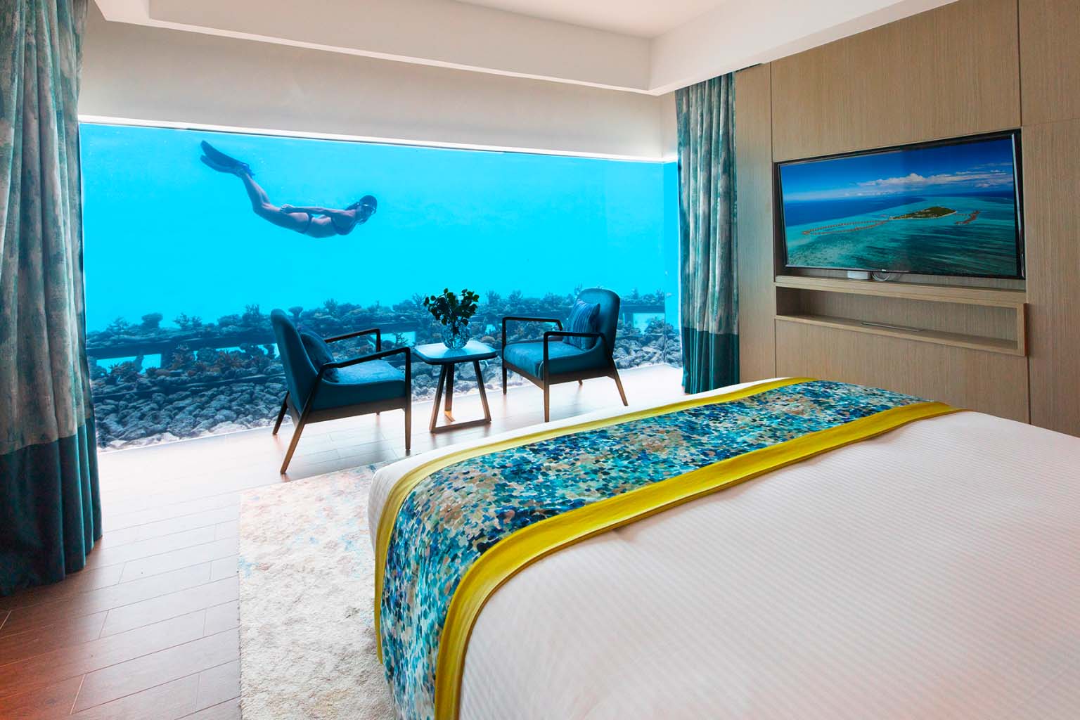 Underwater-bedroom-Maldives-1536x1024